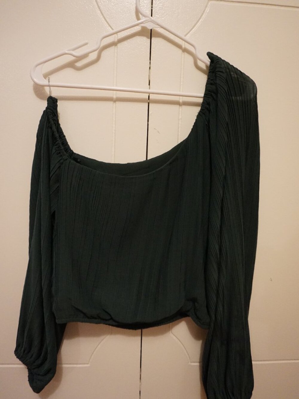 ASTR The Label Asymmetrical Dark Green Blouse - Picture 4 of 6